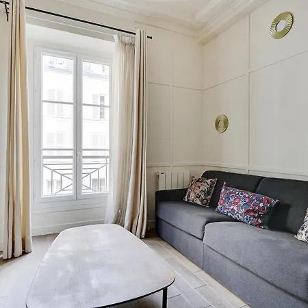 Pick A Flat's In Madeleine - Rue Tronchet * Parigi