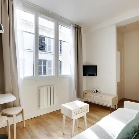 Pick A Flat's In Madeleine - Rue Tronchet * Parigi