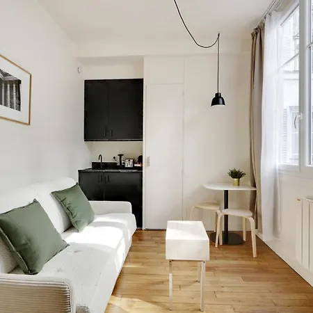 Pick A Flat's In Madeleine - Rue Tronchet * Parigi